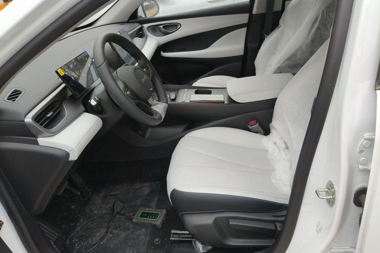 BYD Seal 05 DM-i 2025 immagine di auto #15