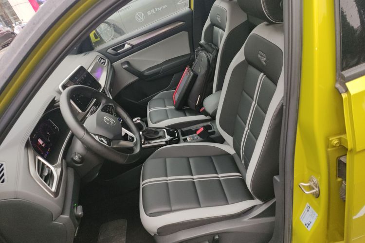 T-Roc 2023 car image #15