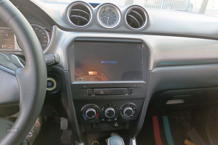 Suzuki Vitara 2016 image de voiture #15