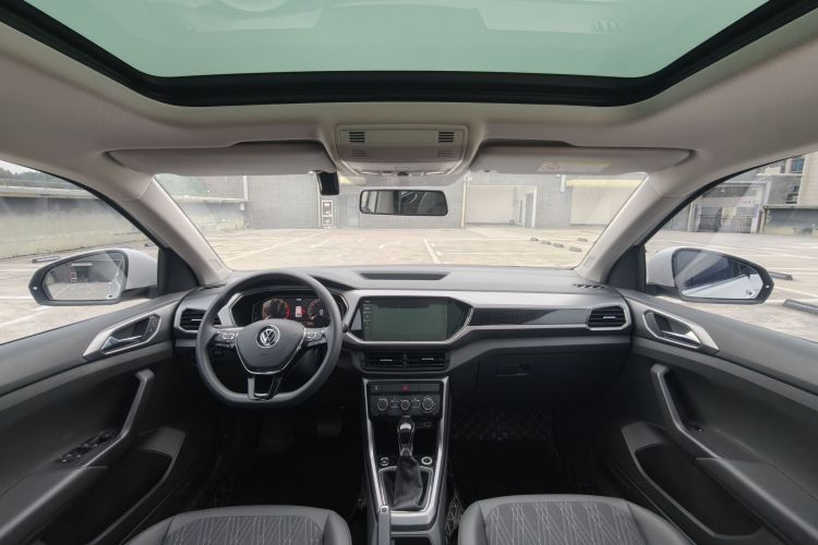 Volkswagen T-Cross 2022 car image #15