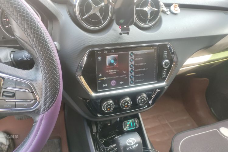 Soueast DX3 2017 car image #15