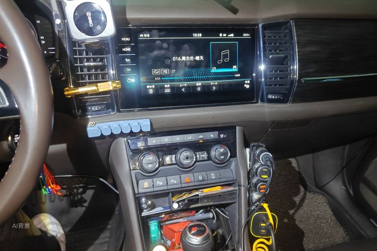 Skoda Kodiaq 2019 immagine di auto #15