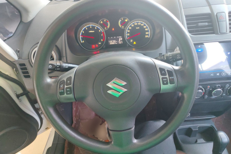 铃木 天语 SX4 2014 汽车图片 #15