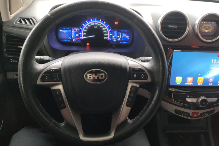 BYD S7 2018 image de voiture #15