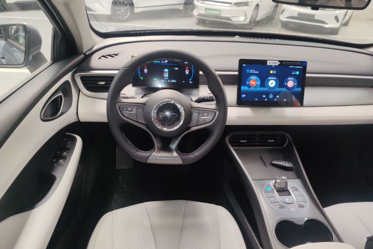 BYD Seal 05 DM-i 2025 car image #15