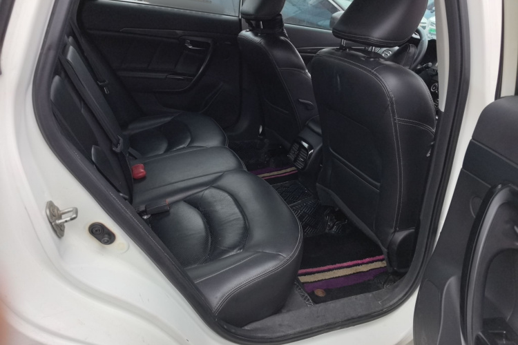 GAC Trumpchi GA6 2015 #15 GAC Trumpchi GA6 2015 car image #15