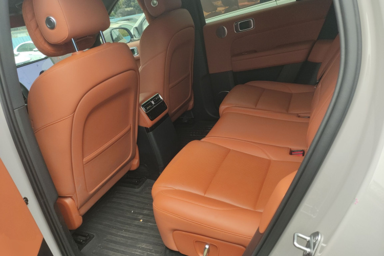 Li L6 2024 صورة سيارة #15