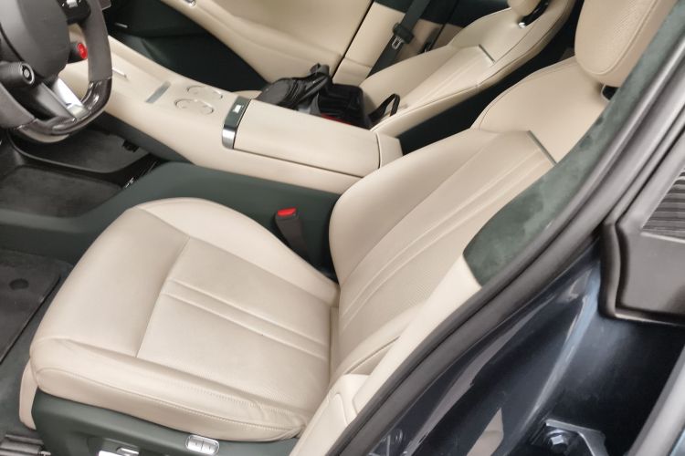 小米汽车 小米YU7 2025 汽车图片 #15