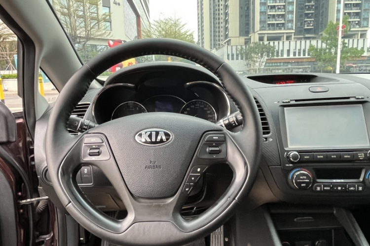 起亚 起亚K3 2014 汽车图片 #15