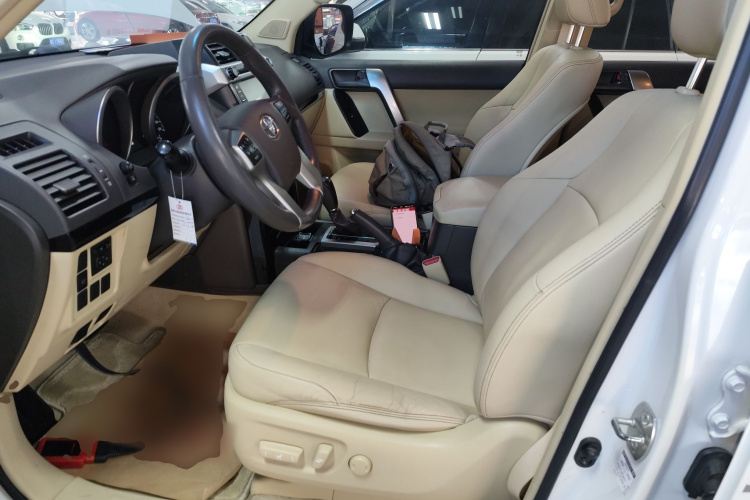 Toyota Land Cruiser Prado 2015 immagine di auto #15