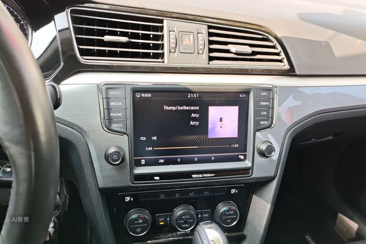 Volkswagen Lamando 2017 изображение автомобиля #15