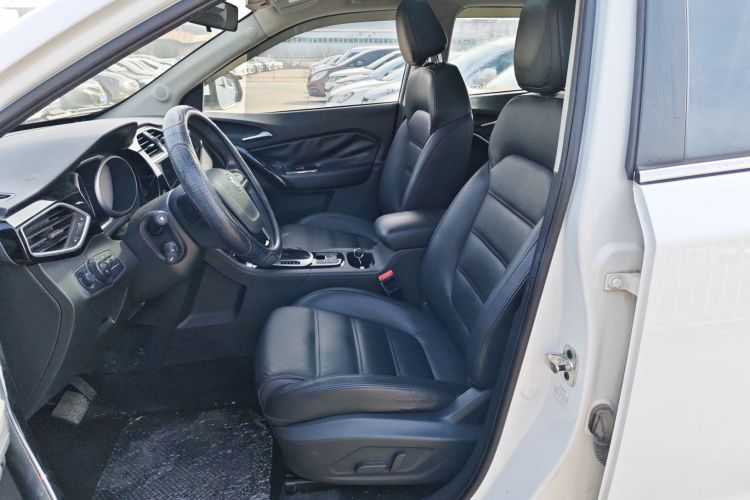 MG GS 2015 car image #15