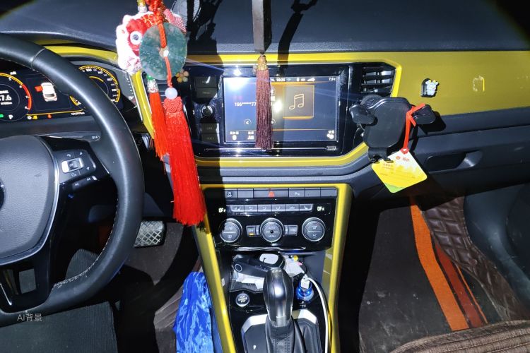 T-Roc 2019 car image #15