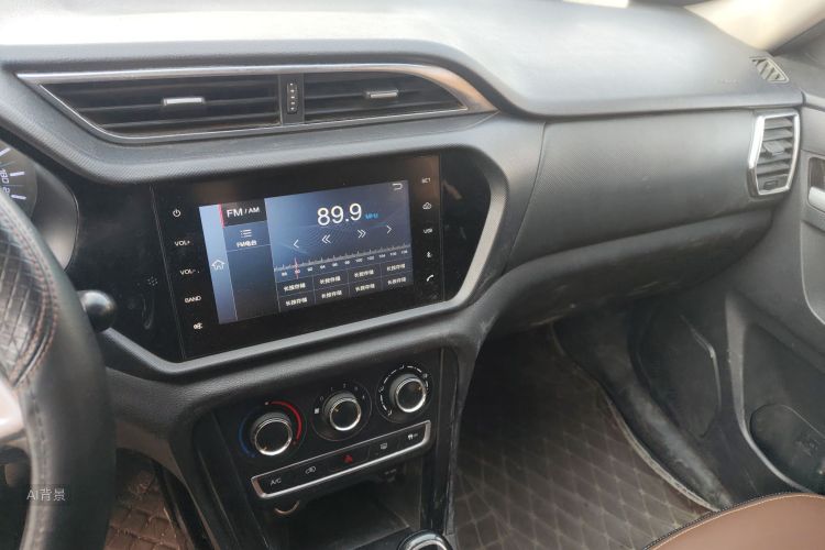 Chery Tiggo 3 2018 immagine di auto #15