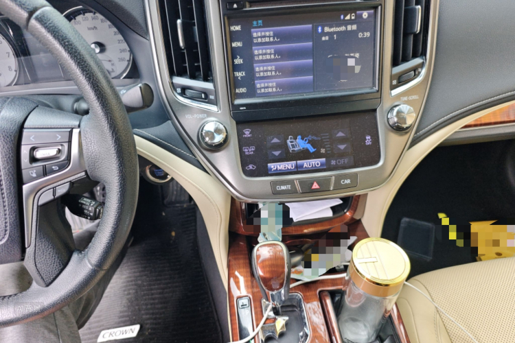 丰田 皇冠 2017 汽车图片 #15