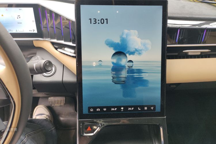 GEELY Boyue L 2023 immagine di auto #15