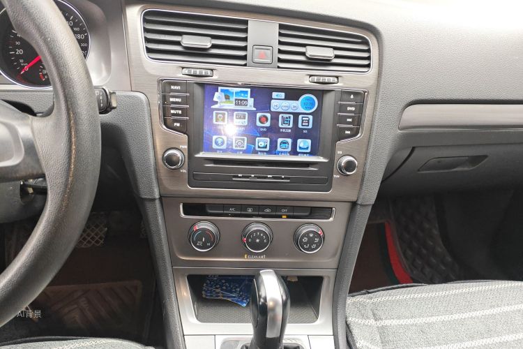 Volkswagen Golf 2016 car image #15