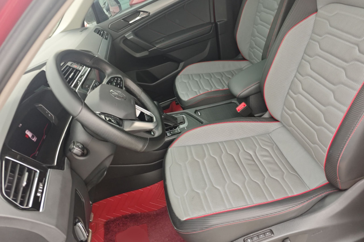 Volkswagen Tiguan X 2021 #15 Volkswagen Tiguan X 2021 صورة سيارة #15