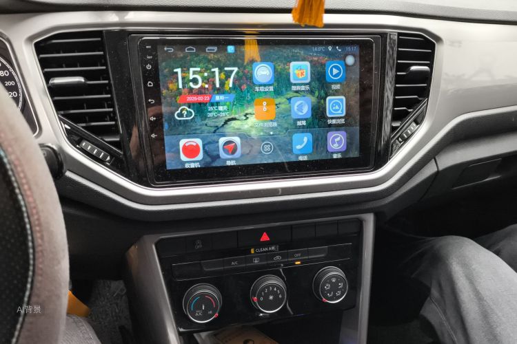 T-Roc 2018 #15 T-Roc 2018 car image #15
