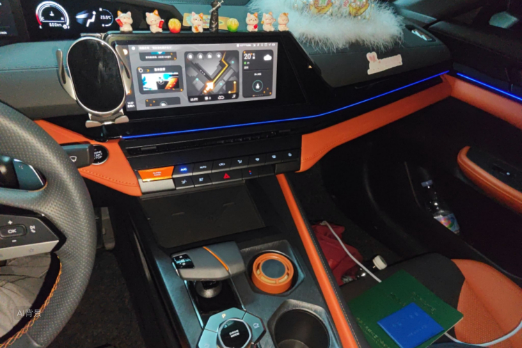 Changan UNI-V 2024 immagine di auto #15