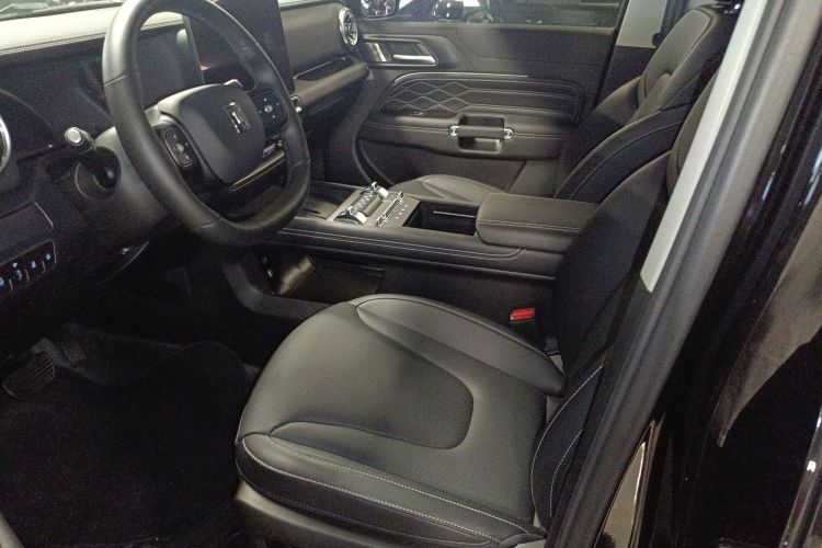 Tank 300 2025 car image #15