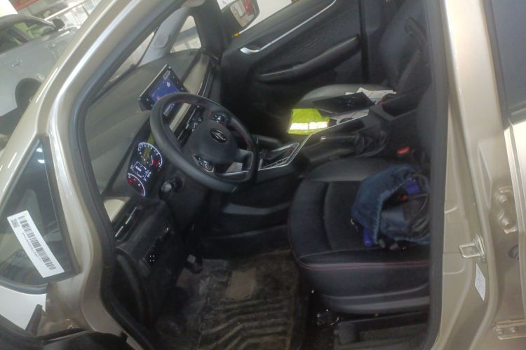 X3 PRO 2025 car image #15