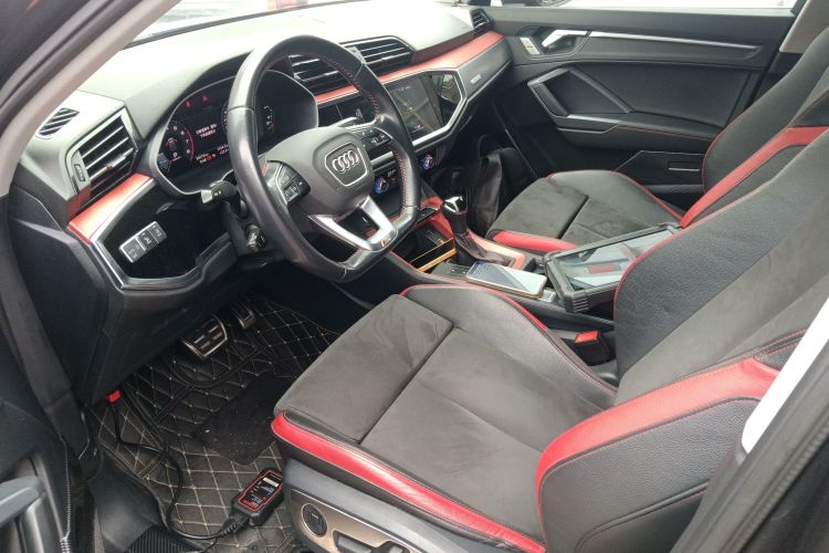 Audi Q3 2021 صورة سيارة #15