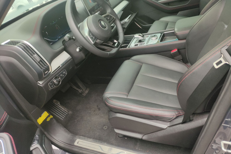 BYD Tang New Energy 2018 #15 BYD Tang New Energy 2018 car image #15