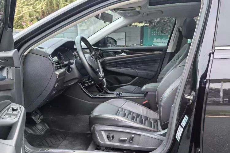 Volkswagen Passat New Energy 2020 #15 Volkswagen Passat New Energy 2020 car image #15