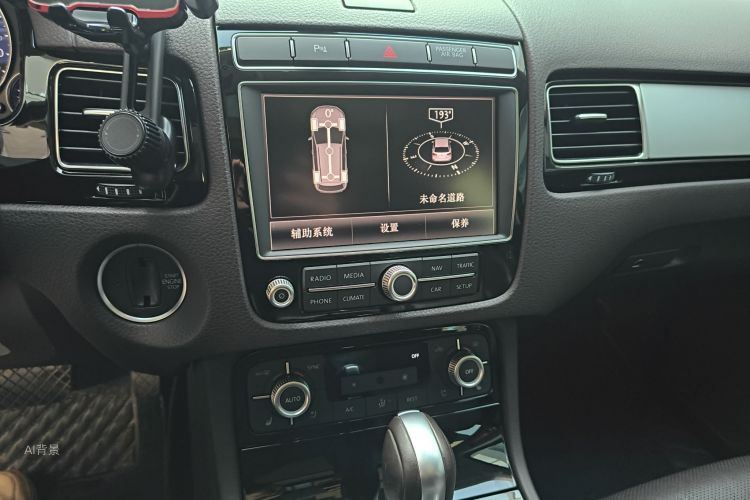 Volkswagen Touareg 2018 car image #15