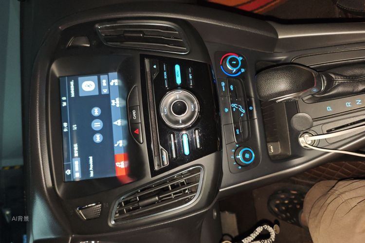 Ford Focus 2018 car image #15