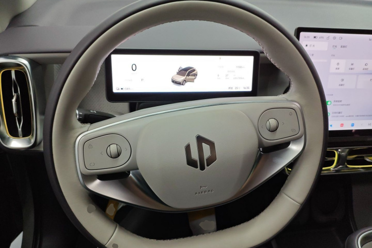 零跑汽车 零跑B10 2025 汽车图片 #15