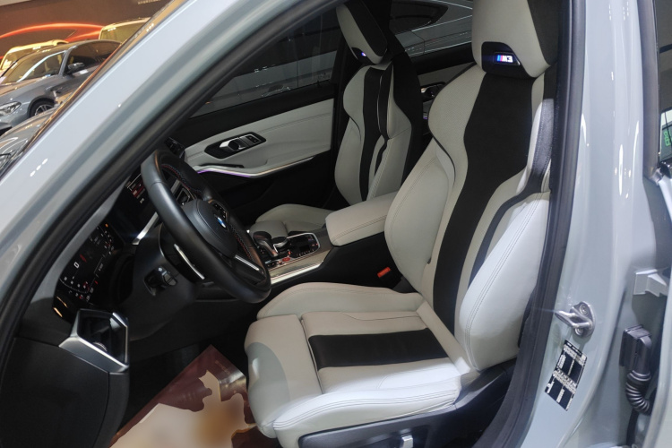 BMW M3 2022 imagem de carro #15