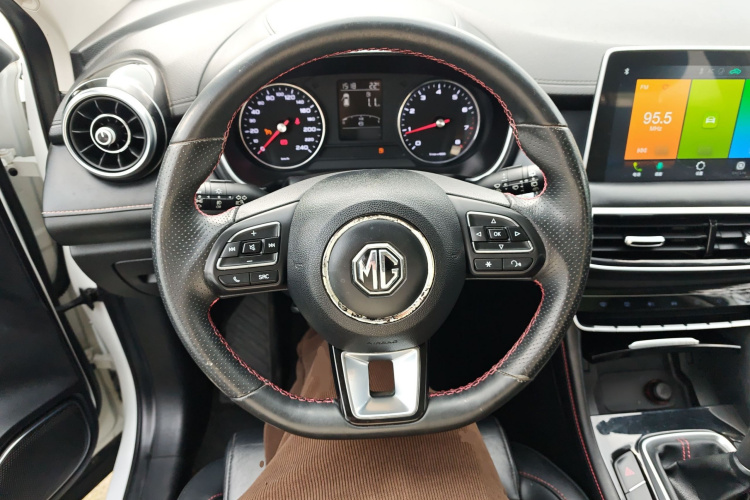 MG HS 2019 صورة سيارة #15