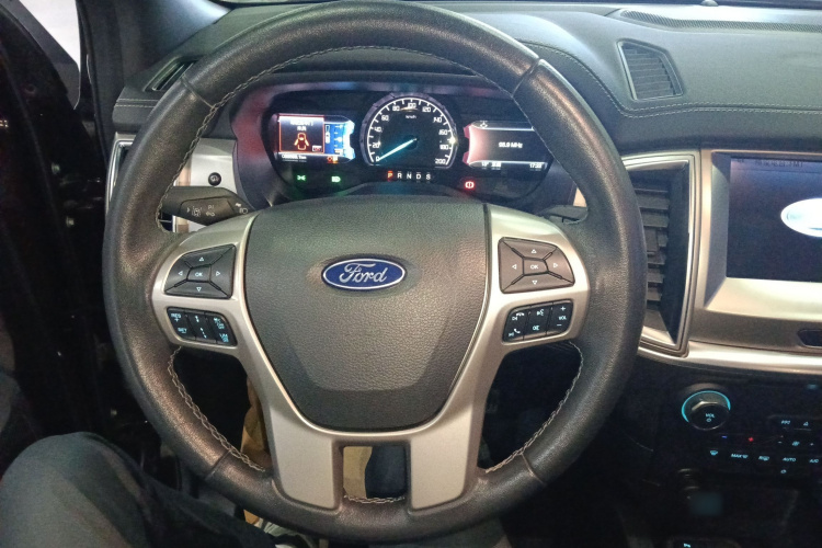 Ford Everest 2020 imagen de coche #15