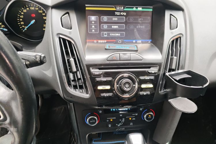 Ford Focus 2015 car image #15