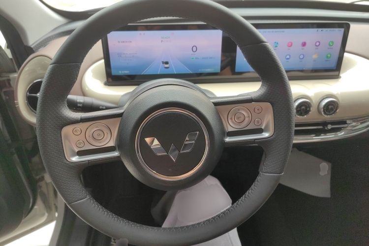 Wuling Binguo 2023 изображение автомобиля #15