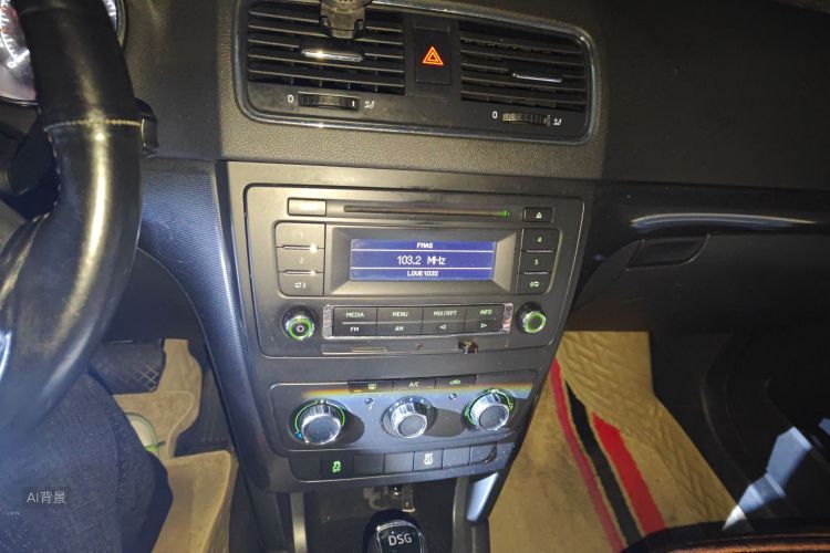 Skoda Yeti 2014 imagen de coche #15