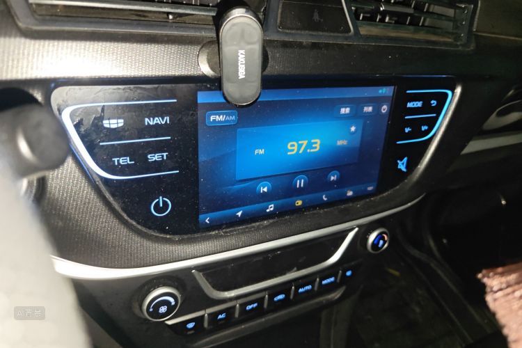 GEELY Emgrand 2017 car image #15