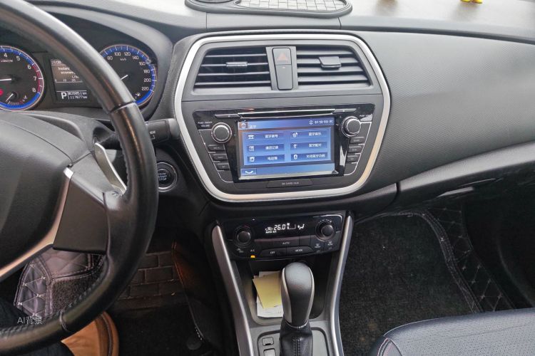 Suzuki S-Cross 2014 immagine di auto #15