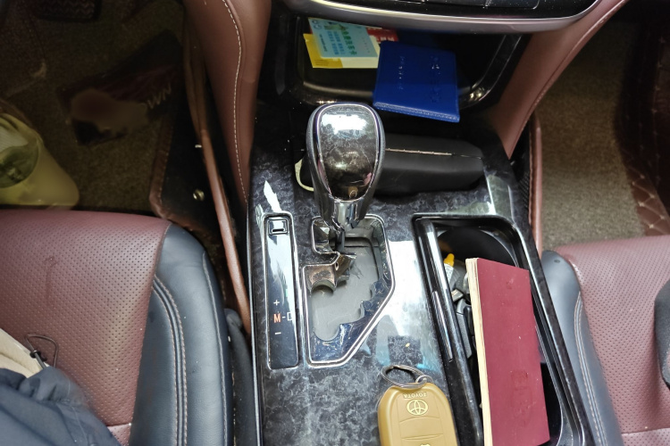 丰田 皇冠 2018 汽车图片 #15