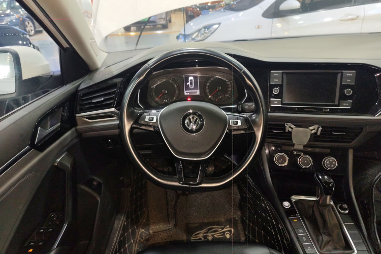 Volkswagen Sagitar 2019 car image #15