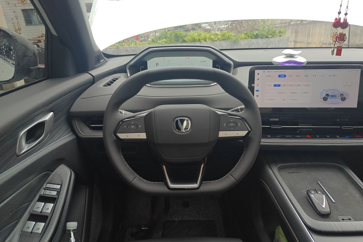 Changan CS55PLUS PHEV 2025 car image #15