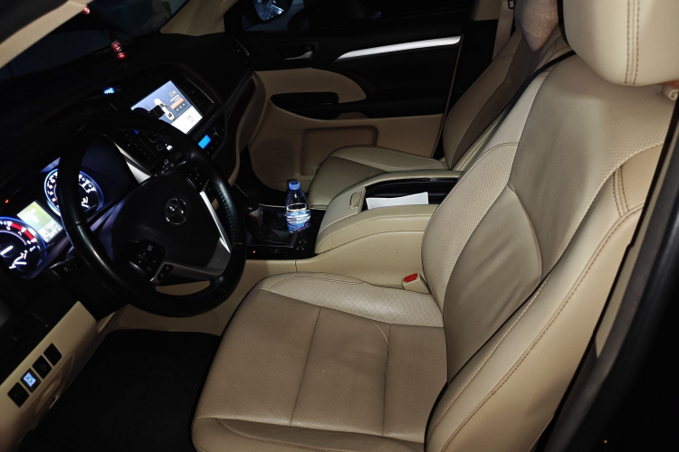 Toyota Highlander 2015 #15 Toyota Highlander 2015 car image #15