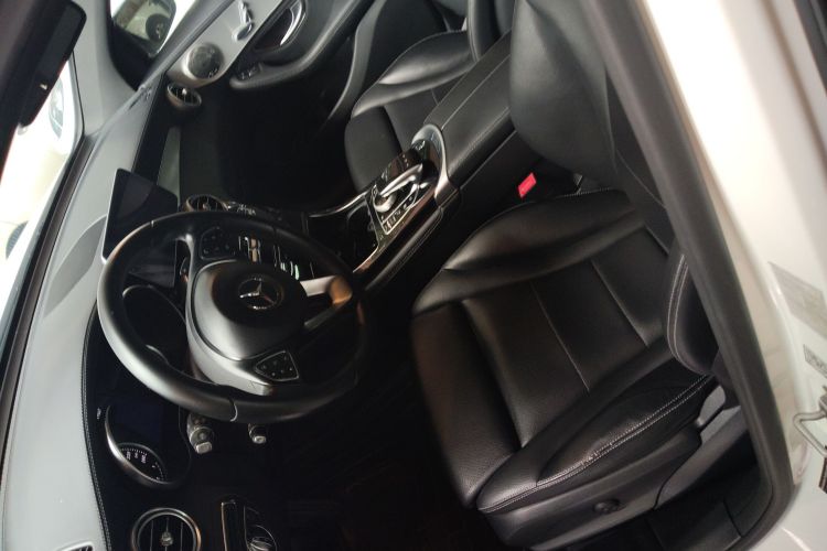 Mercedes-Benz GLC Class 2016 صورة سيارة #15