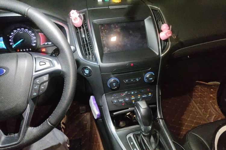 Ford Edge 2018 immagine di auto #15