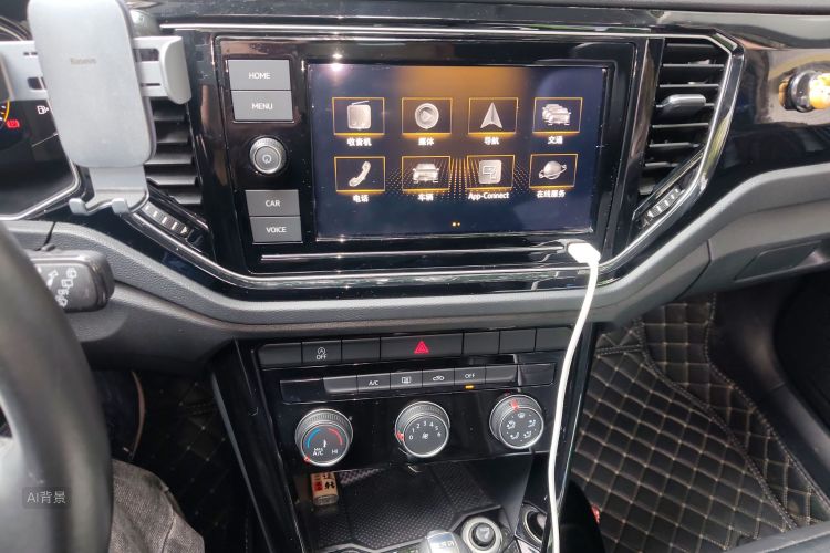 T-Roc 2020 #15 T-Roc 2020 car image #15
