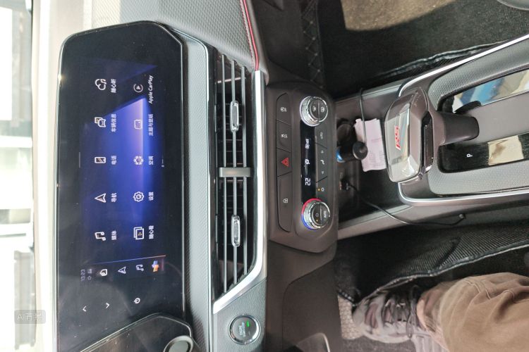 Chevrolet Tracker 2023 imagem de carro #15