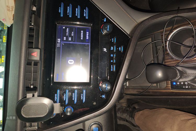 Toyota Camry 2019 immagine di auto #15