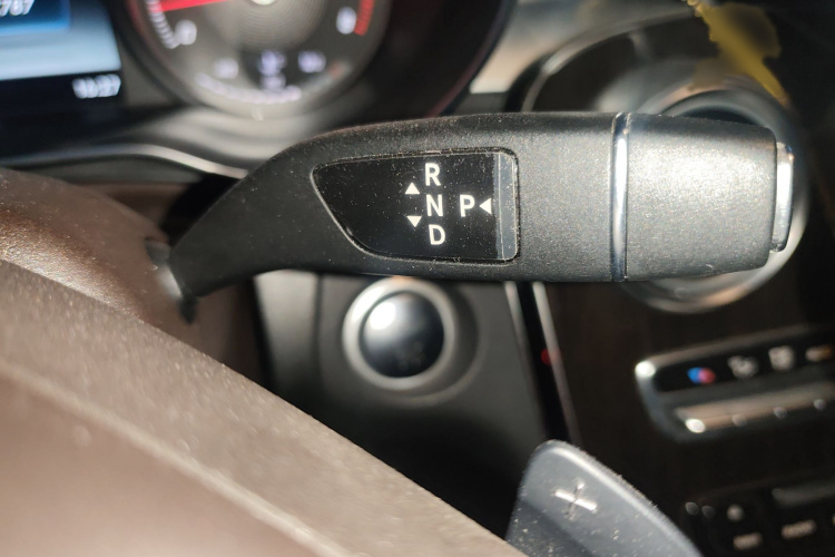 Mercedes-Benz GLC Class 2017 car image #15